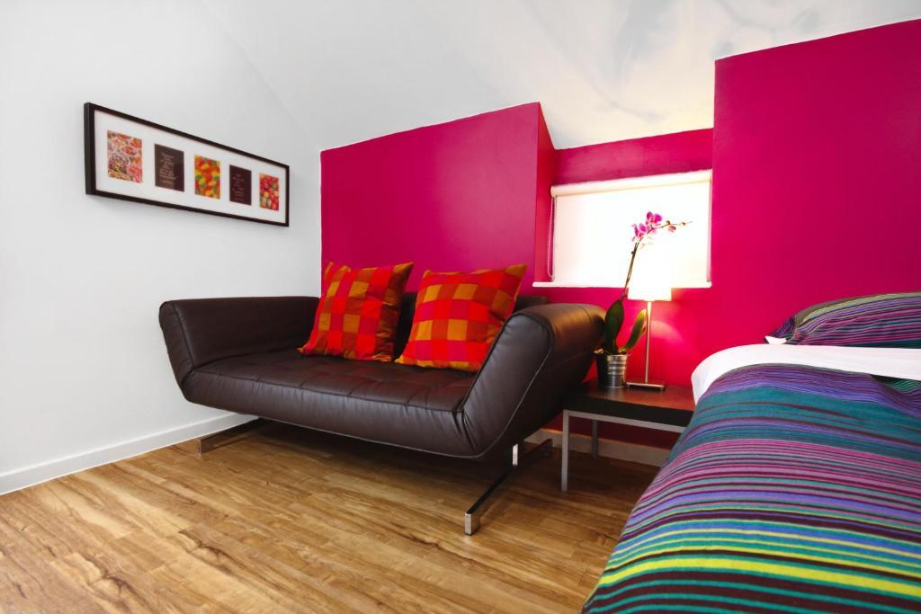 Nosda Studio Hostel Cardiff Exterior foto