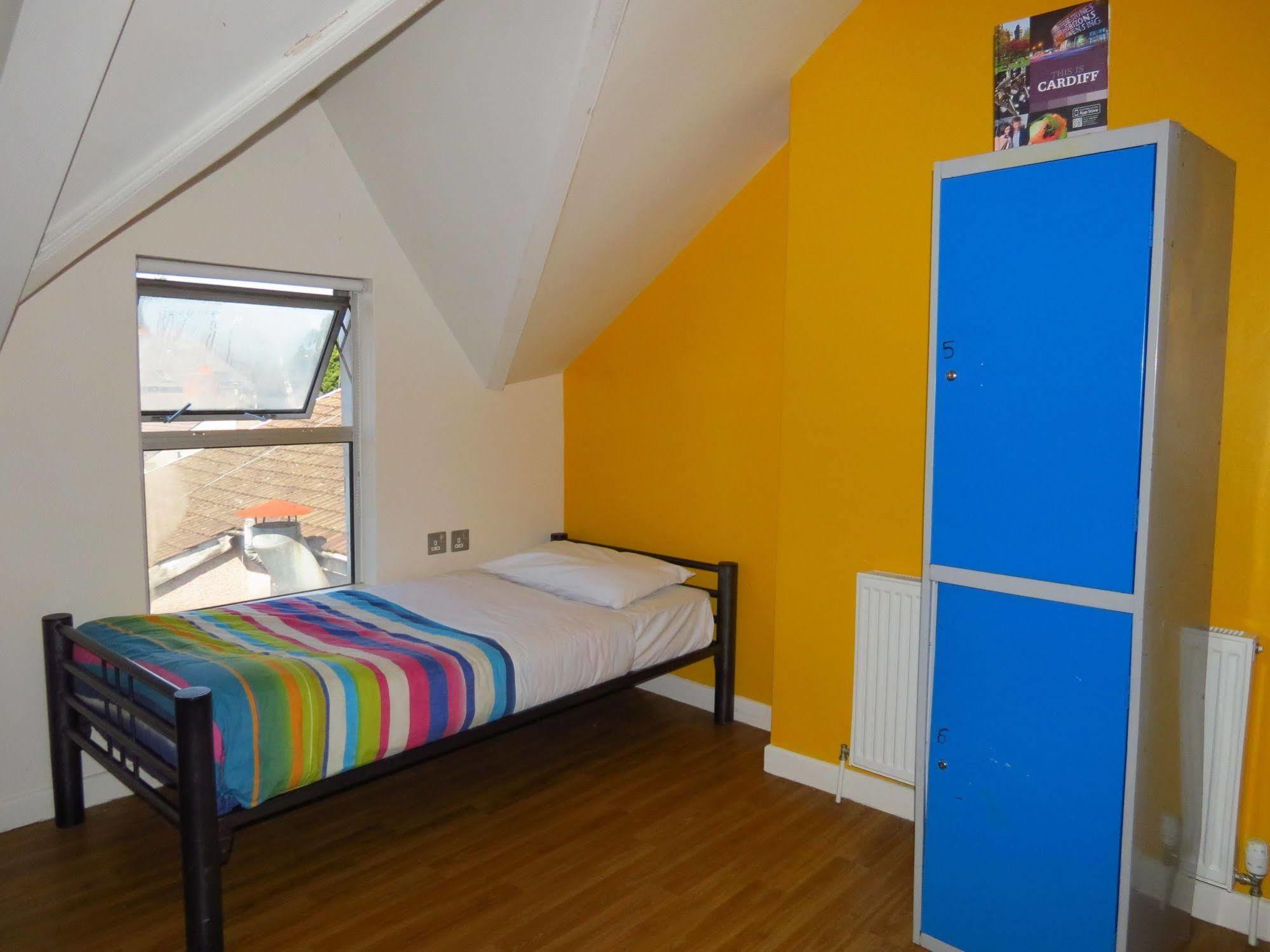 Nosda Studio Hostel Cardiff Exterior foto